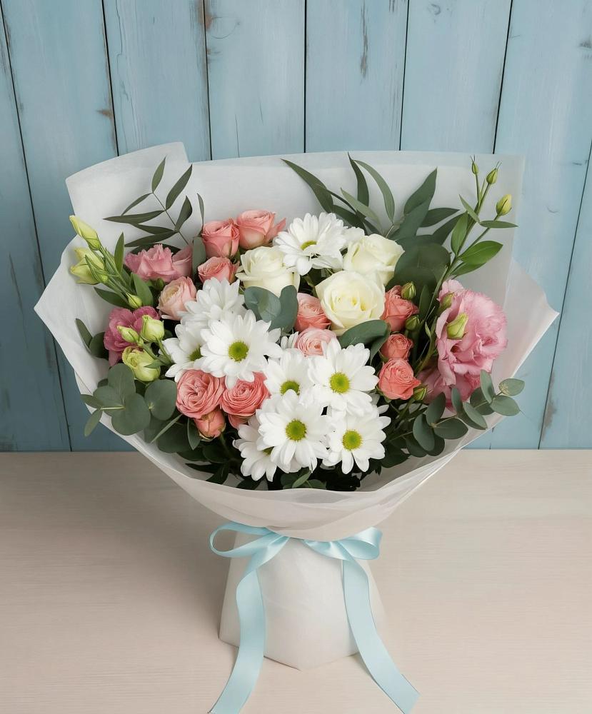 Букет цветов из: Розы, Лизиантусы и Хризантемы в Пустошке