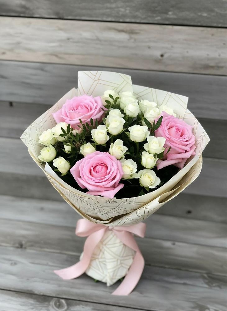 Букет цветов из: Розы в Пустошке