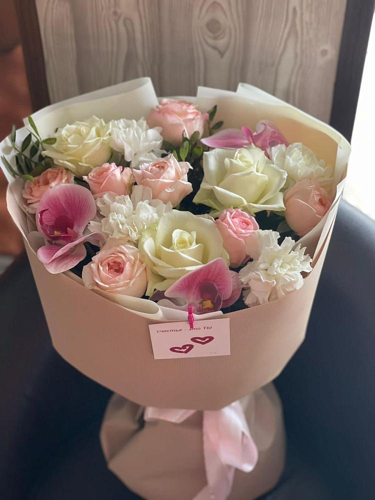 Букет цветов из: Орхидеи, Розы и Гвоздики в Пустошке