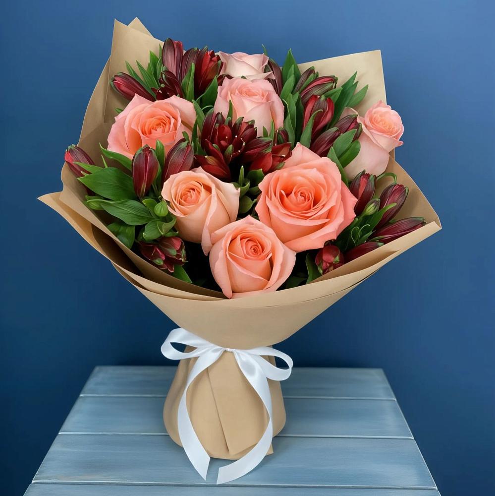 Букет цветов из: Розы и Альстромерии в Пустошке