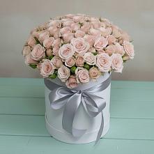 Цветочная композиция из Розы в шляпной коробке в Пустошке