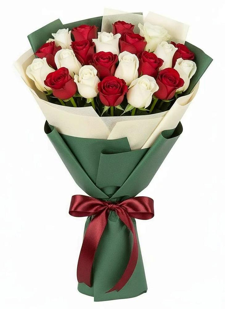 Букет Микс из красных и белых роз в Пустошке