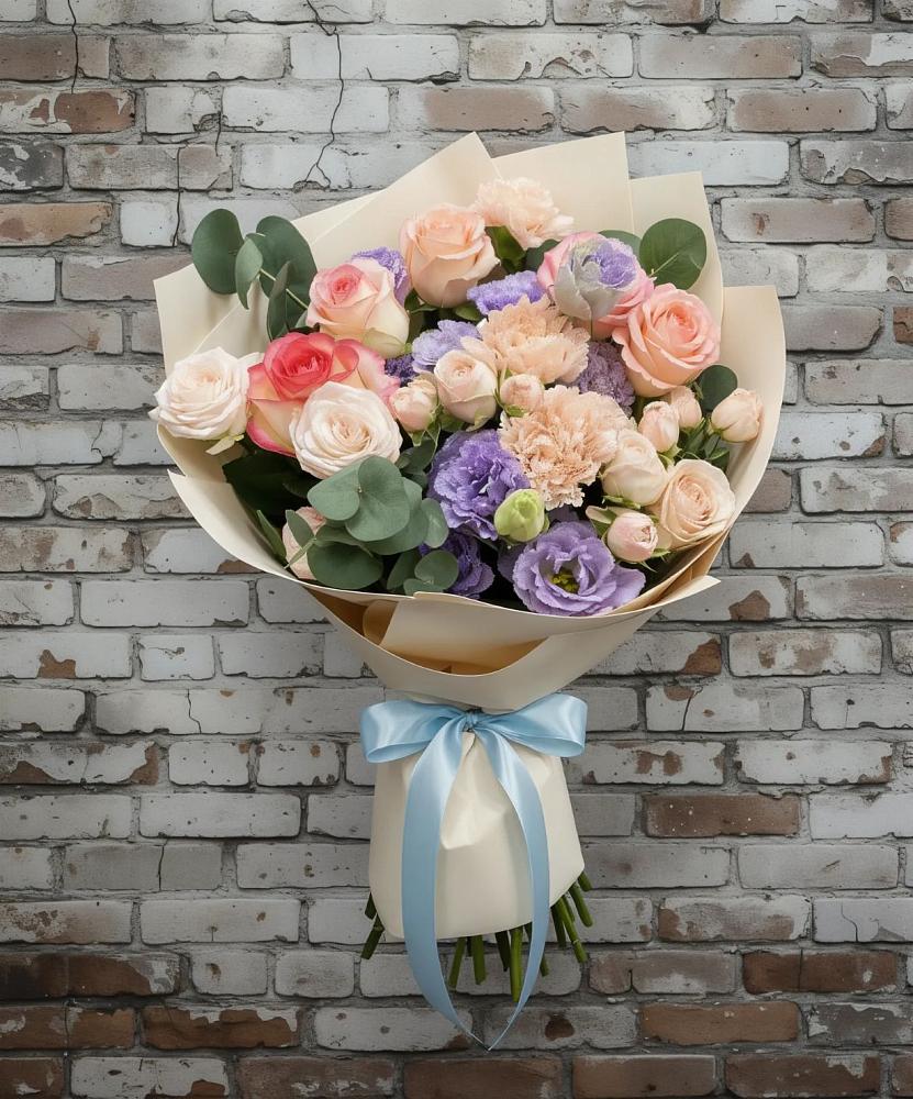 Букет цветов из: Розы, Лизиантусы и Гвоздики в Пустошке