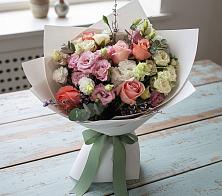 Букет цветов из:  Розы, Лизиантусы и Гвоздики #REPLACE_PRED# Пустошке