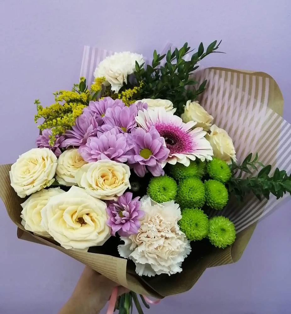 Букет цветов из: Хризантемы, Розы, Гвоздики и Герберы в Пустошке