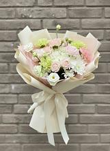 Букет цветов из:  Гвоздики, Розы, Лизиантусы и Хризантемы в Пустошке