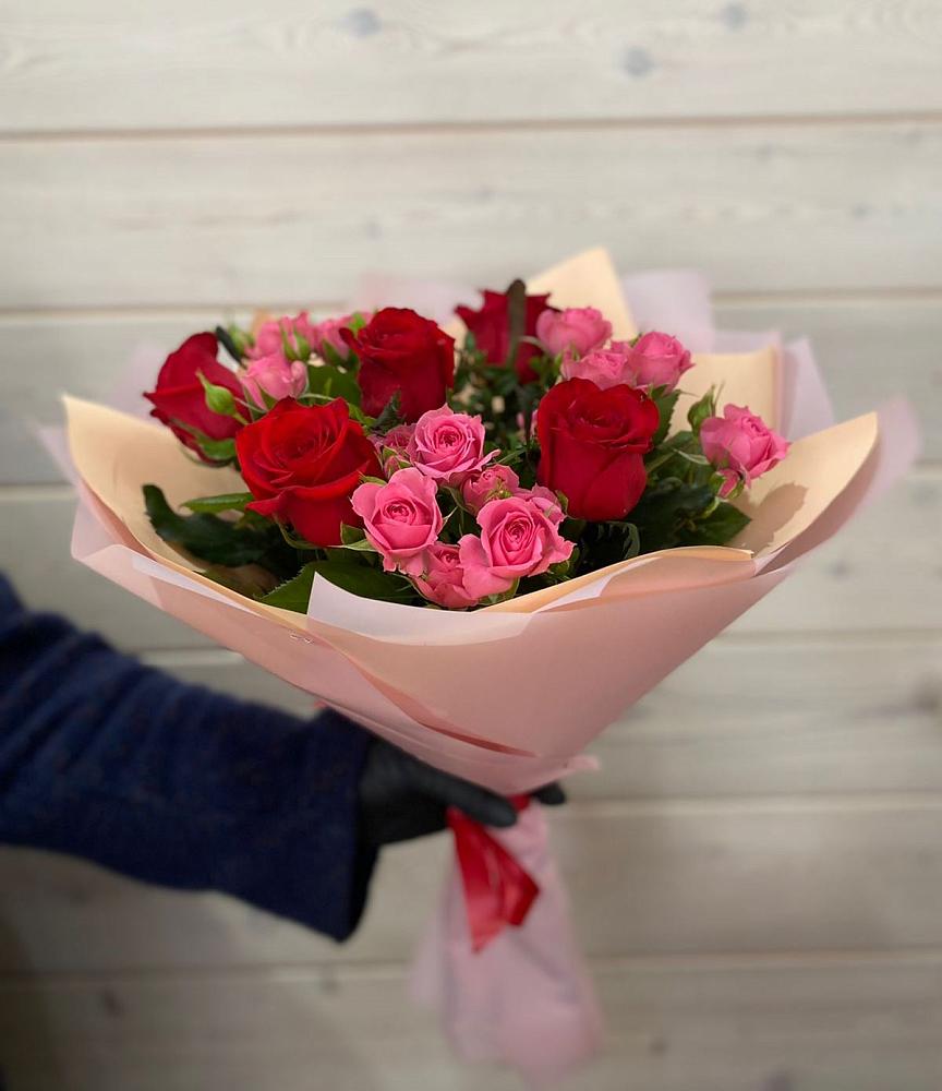 Букет цветов из: Розы в Пустошке