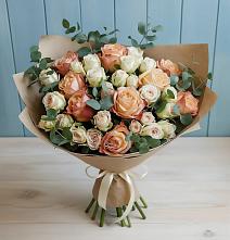 Букет цветов из:  Альстромерии и Розы в Пустошке