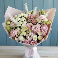 Букет цветов из:  Альстромерии и Розы в Пустошке
